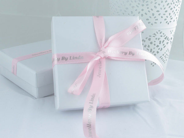Gorgeous gift wrapping from Jewellery by Linda