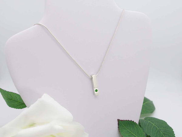 Emerald Green Russian Diopside Simplicity Vertical Bar Pendant on bust Jewellery by Linda