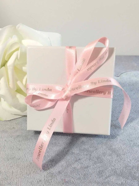 Gorgeous gift wrapping from Jewellery by Linda